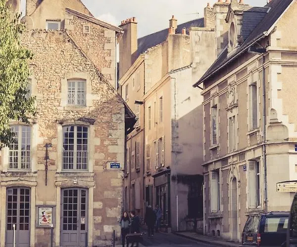 La Maison De La Liberte Jules Verne Apartamento Poitiers